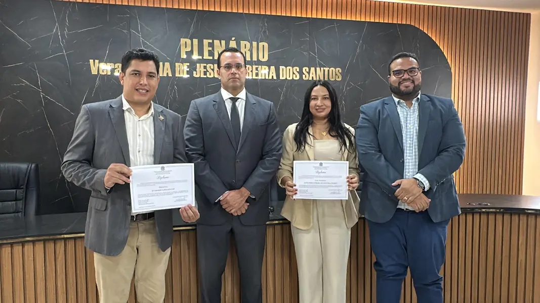Prefeito, vice-prefeita e vereadores eleitos em Curralinhos são diplomados