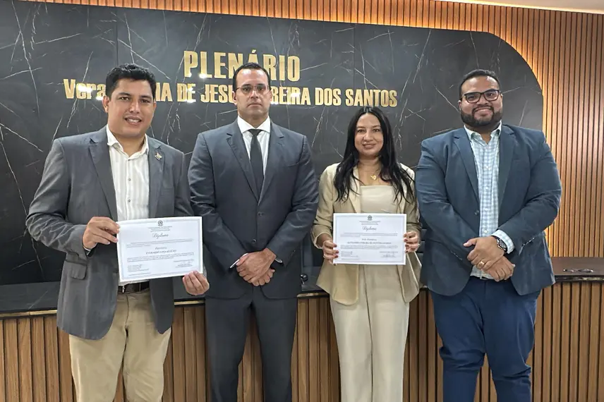 Prefeito, vice-prefeita e vereadores eleitos em Curralinhos são diplomados