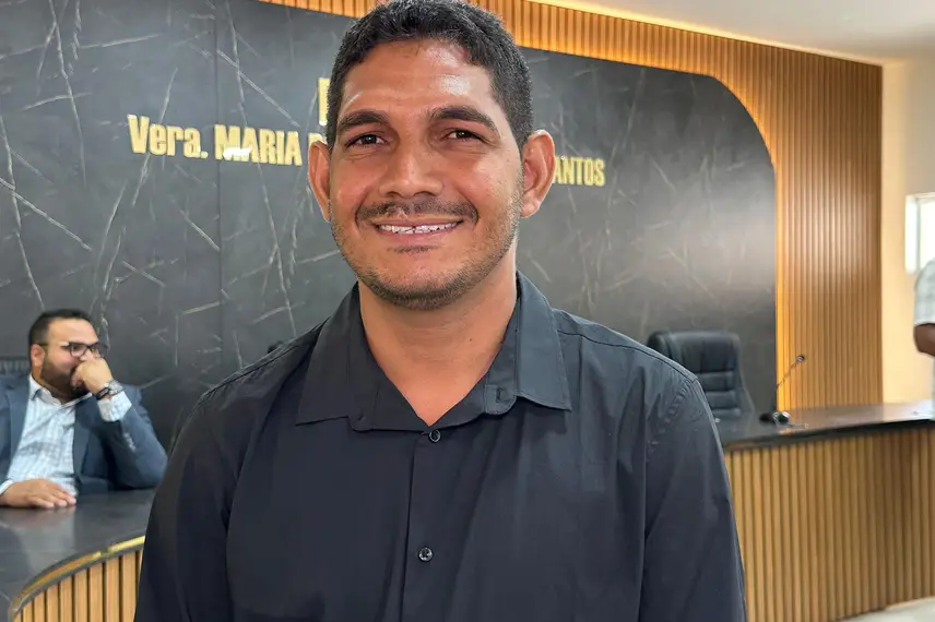 Prefeito, vice-prefeita e vereadores eleitos em Curralinhos são diplomados Prefeito, vice-prefeita e vereadores eleitos em Curralinhos são diplomados