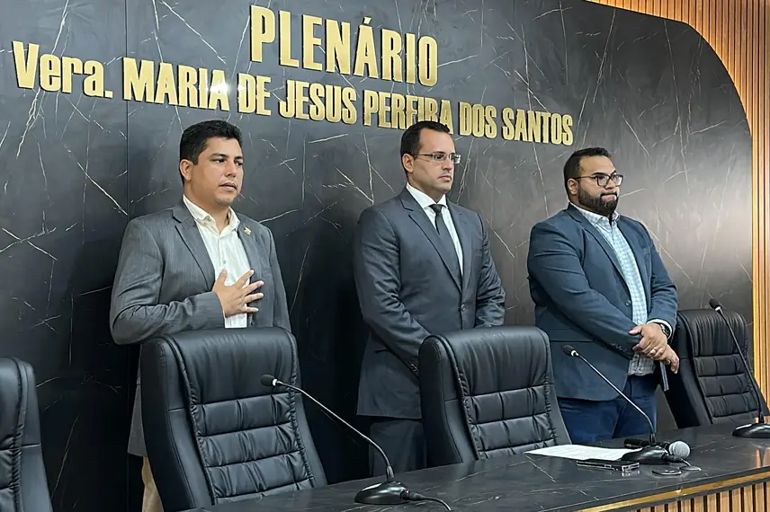 Prefeito, vice-prefeita e vereadores eleitos em Curralinhos são diplomados Prefeito, vice-prefeita e vereadores eleitos em Curralinhos são diplomados