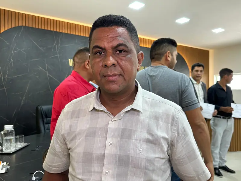 Prefeito, vice-prefeita e vereadores eleitos em Curralinhos são diplomados