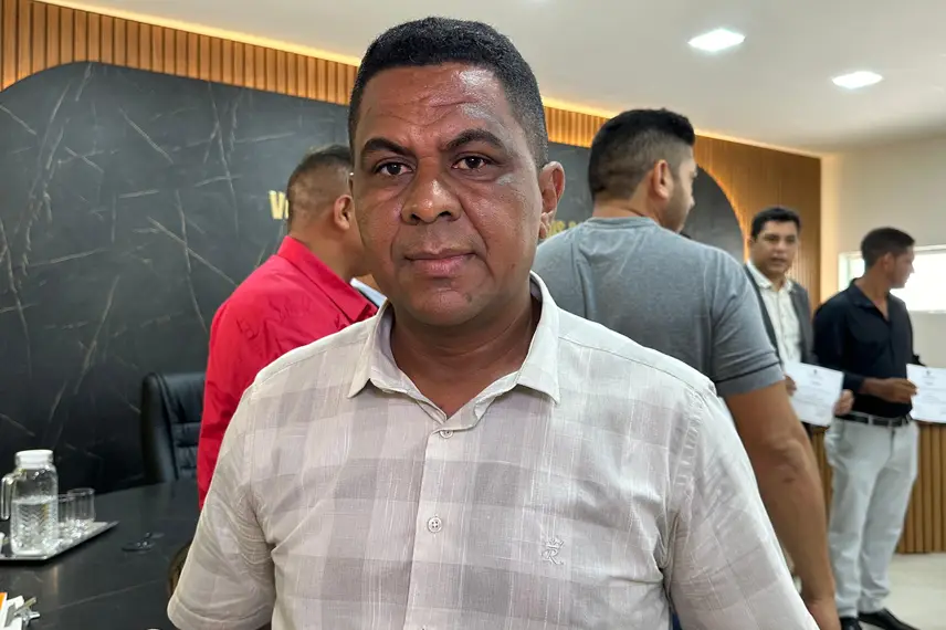 Prefeito, vice-prefeita e vereadores eleitos em Curralinhos são diplomados Prefeito, vice-prefeita e vereadores eleitos em Curralinhos são diplomados