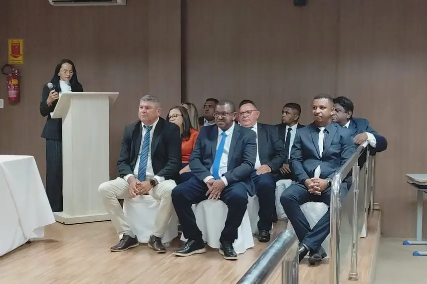 Prefeitos, vices e vereadores de quatro municípios são diplomados em Oeiras Prefeitos, vices e vereadores de quatro municípios são diplomados em Oeiras