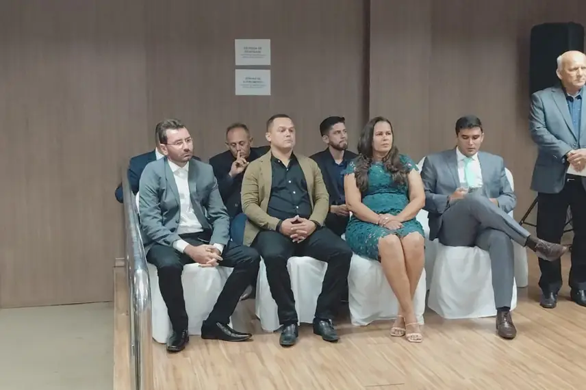 Prefeitos, vices e vereadores de quatro municípios são diplomados em Oeiras Prefeitos, vices e vereadores de quatro municípios são diplomados em Oeiras