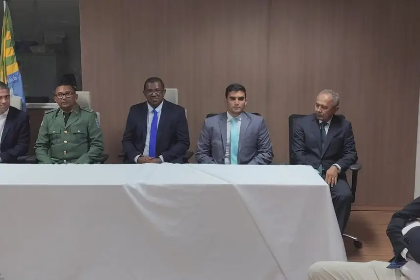 Prefeitos, vices e vereadores de quatro municípios são diplomados em Oeiras Prefeitos, vices e vereadores de quatro municípios são diplomados em Oeiras
