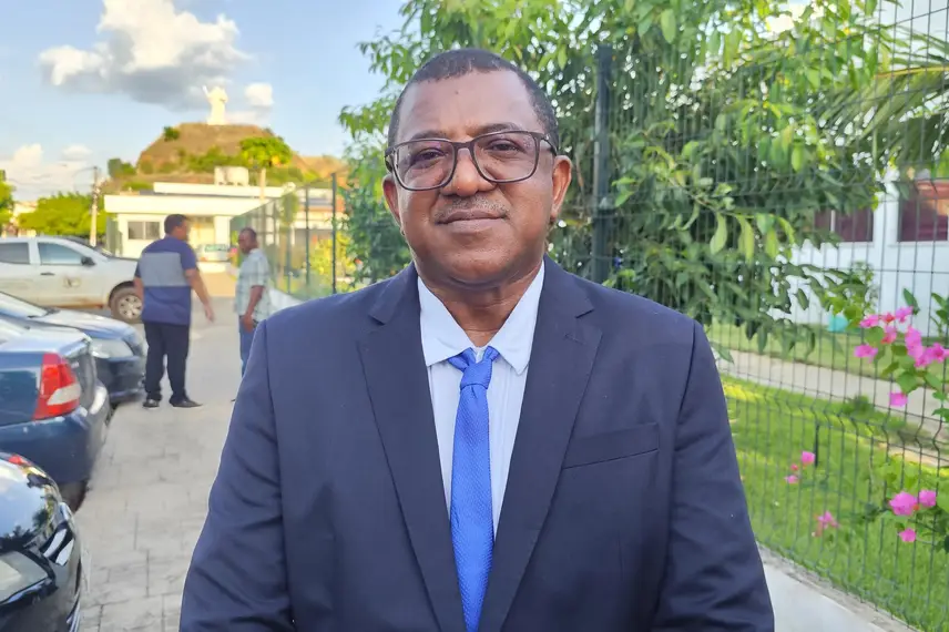 Prefeitos, vices e vereadores de quatro municípios são diplomados em Oeiras Prefeitos, vices e vereadores de quatro municípios são diplomados em Oeiras