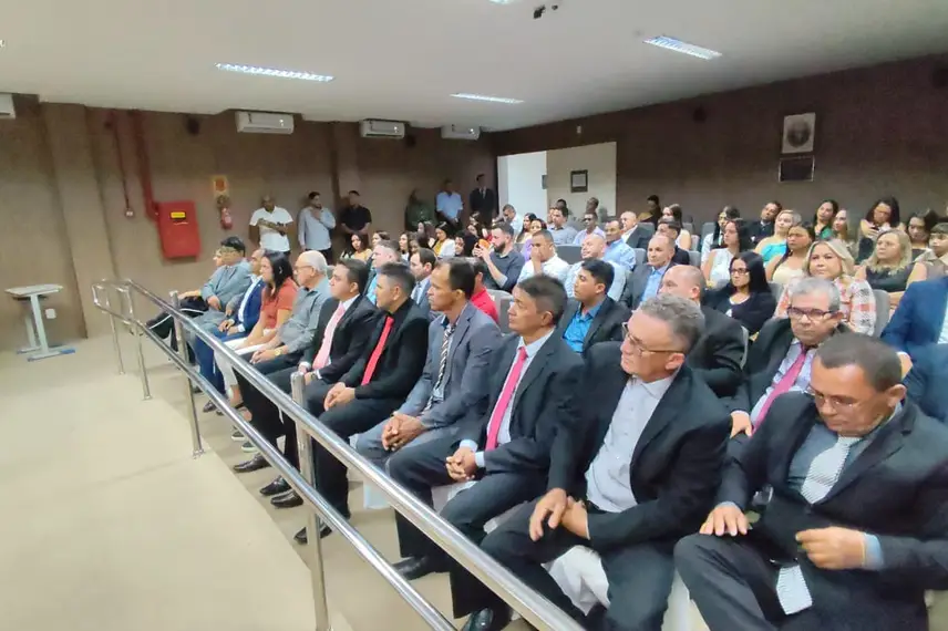 Prefeitos, vices e vereadores de quatro municípios são diplomados em Oeiras Prefeitos, vices e vereadores de quatro municípios são diplomados em Oeiras