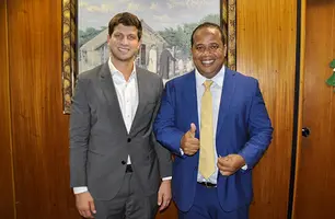 Presidente da Câmara Municipal de Teresina se encontra com prefeito de Recife em Brasília (Foto: Reprodução/ Rede Social)