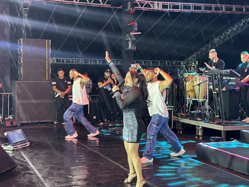 Quinta noite da 73ª Expoapi