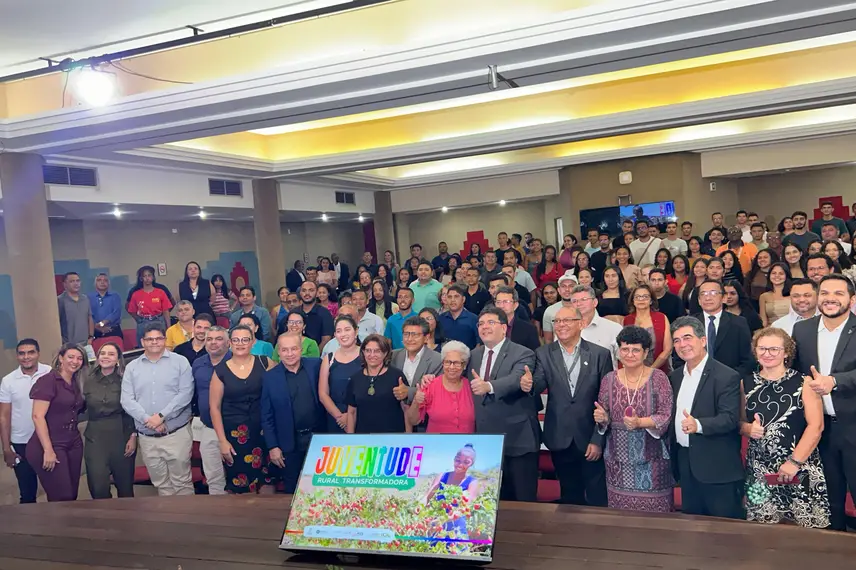 Rafael Fonteles abre solenidade de curso de Agricultura Familiar Sustentável Rafael Fonteles abre solenidade de curso de Agricultura Familiar Sustentável