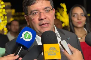 Rafael Fonteles inaugura decoração de Natal no Palácio de Karnak em Teresina (Foto: Conecta Piauí)