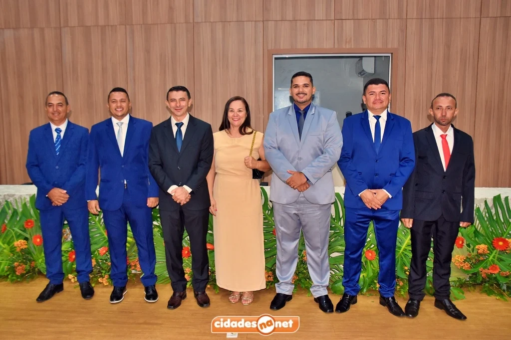 Santana do Piauí: prefeito, vice-prefeito e vereadores são diplomados