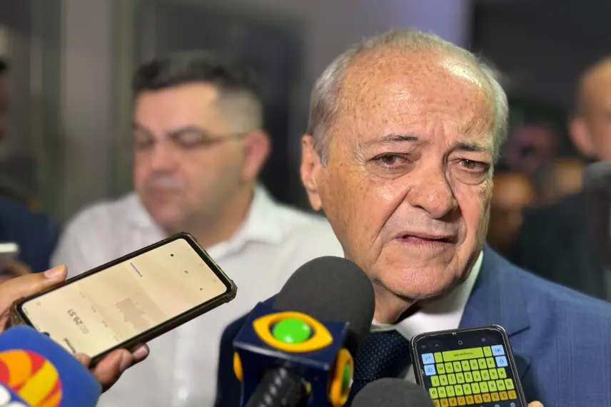 Sílvio Mendes, Jeová Alencar, vereadores e suplentes eleitos são diplomados em THE