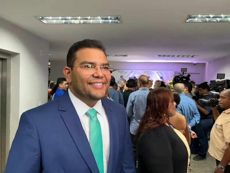 Sílvio Mendes, Jeová Alencar, vereadores e suplentes eleitos são diplomados em THE