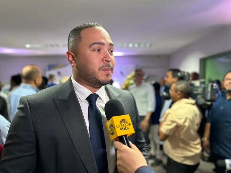 Sílvio Mendes, Jeová Alencar, vereadores e suplentes eleitos são diplomados em THE