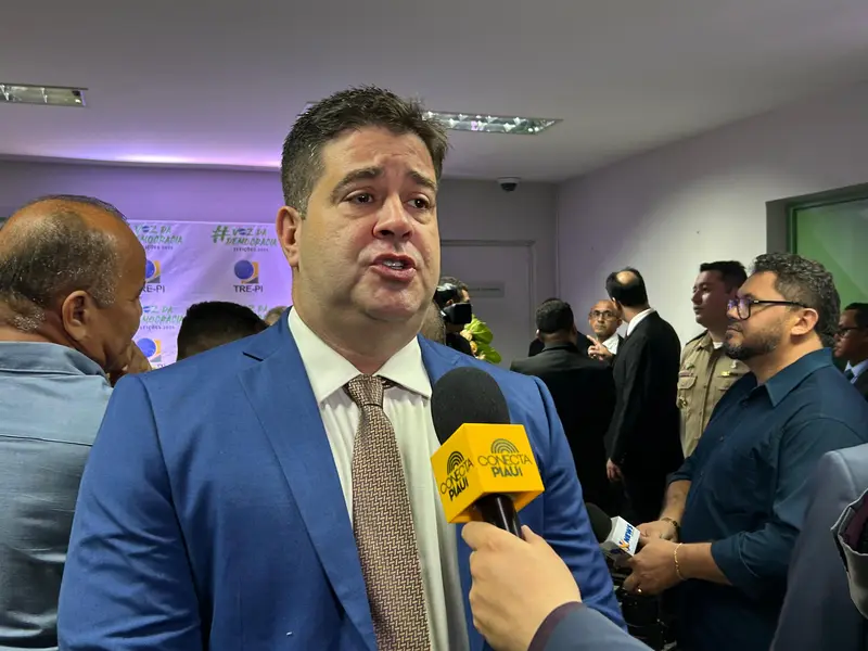 Sílvio Mendes, Jeová Alencar, vereadores e suplentes eleitos são diplomados em THE