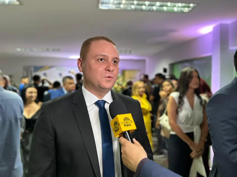 Sílvio Mendes, Jeová Alencar, vereadores e suplentes eleitos são diplomados em THE