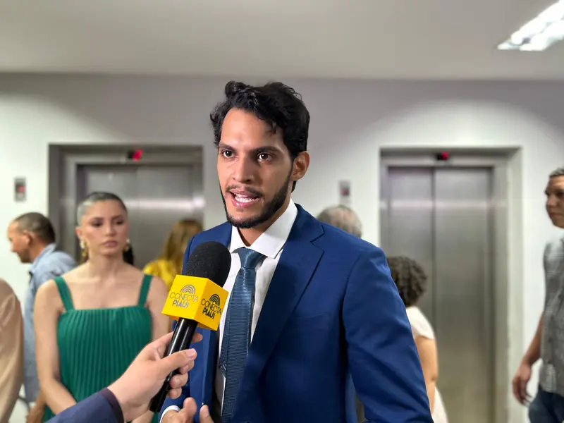 Sílvio Mendes, Jeová Alencar, vereadores e suplentes eleitos são diplomados em THE