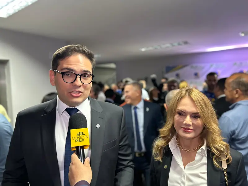 Sílvio Mendes, Jeová Alencar, vereadores e suplentes eleitos são diplomados em THE