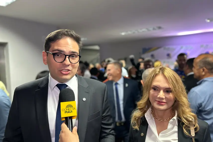 Sílvio Mendes, Jeová Alencar, vereadores e suplentes eleitos são diplomados em THE