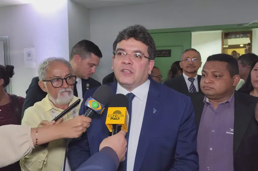 Sílvio Mendes, Jeová Alencar, vereadores e suplentes eleitos são diplomados em THE