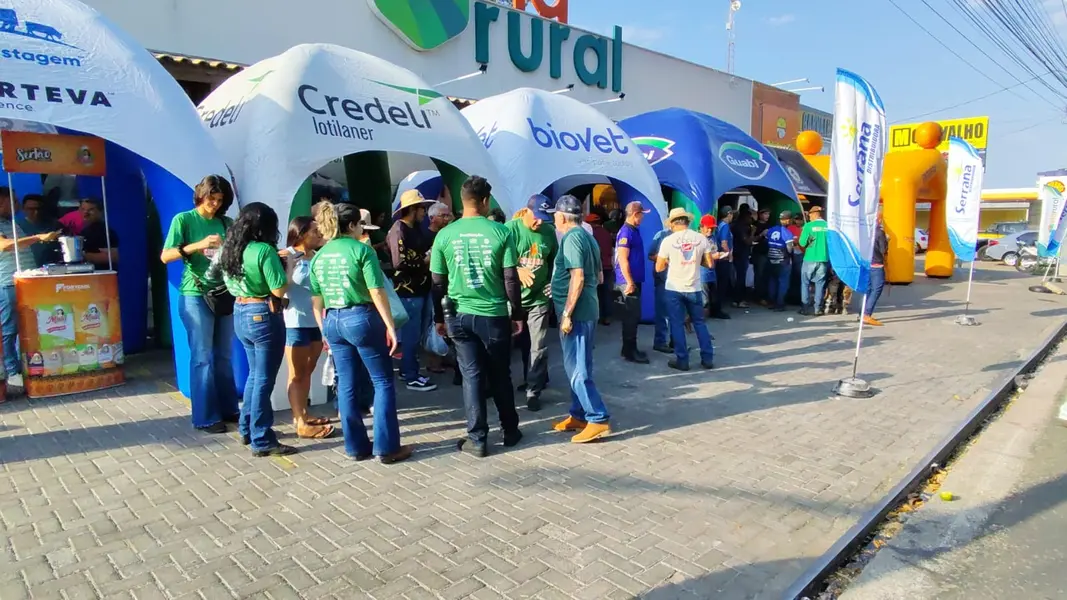Tradicional cavalgada marca a abertura da 73ª edição da Expoapi em Teresina