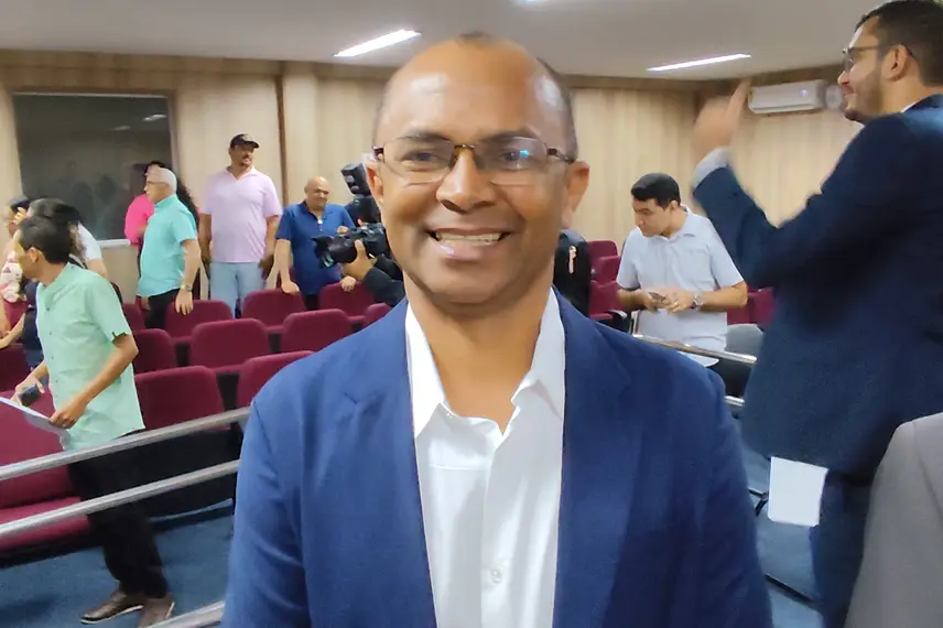 Vice-prefeito eleito de Ribeiro Gonçalves, Regivan Miranda Vice-prefeito eleito de Ribeiro Gonçalves, Regivan Miranda