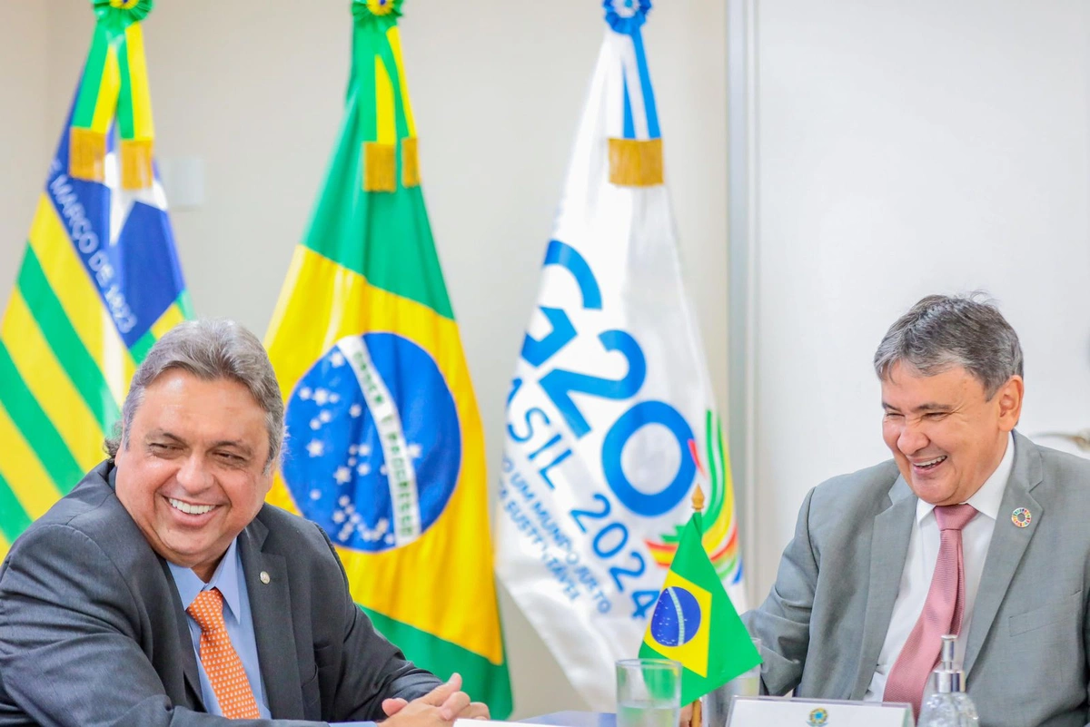Wellington Dias e Júlio Arcoverde discutem fortalecimento da assistência social