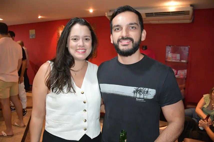 Zeca Baleiro encanta Teresina com show no Theatro 4 de Setembro