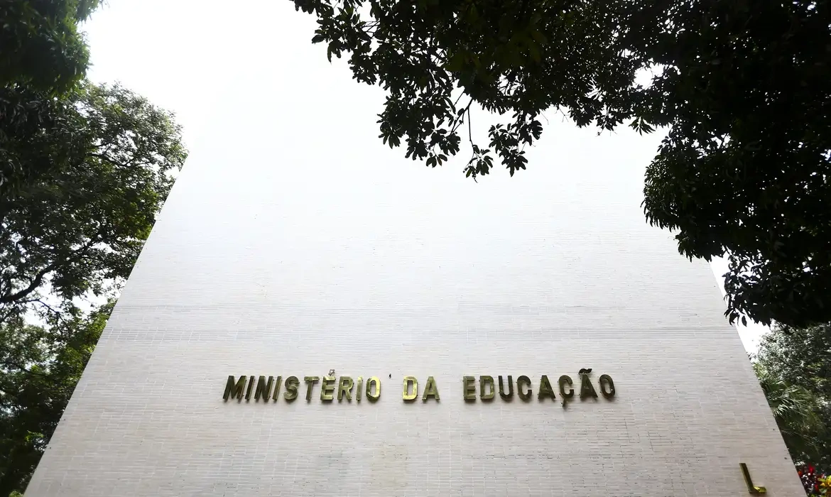 Governo Federal deve repassar R$ 19 bilhões do salário-educação em 2024