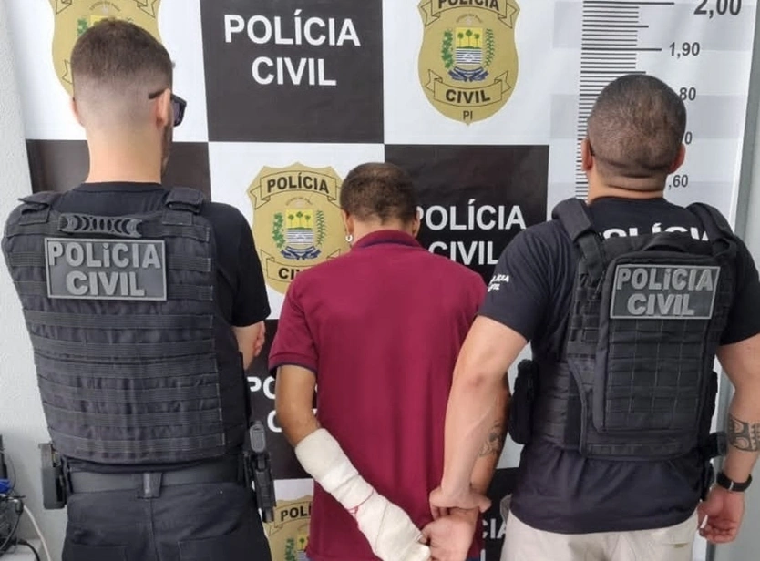 Homem é Preso Por Tráfico E Porte Ilegal De Arma De Fogo Em Canto Do