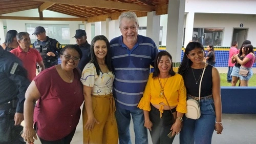 Matões: Prefeito 'Grandão' entrega escola na Pedreira em evento prestigiado