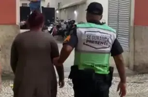 Mulher que trabalhava como empregada doméstica é presa após dopar e roubar idosa (Foto: Reprodução)