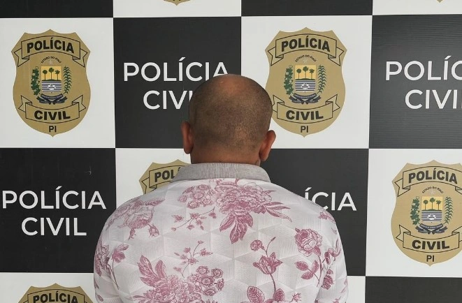 Pastor é preso acusado de estuprar a enteada de apenas sete anos em Esperantina