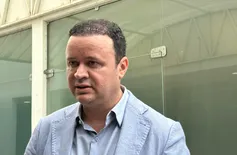 Paulo presume que Novo ultrapassa Silvio em abril e comenta diferença em pesquisas