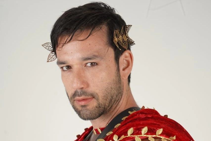 'Pode esperar um Pilatos poderoso', diz Sérgio Marone sobre Paixão de Cristo no PI