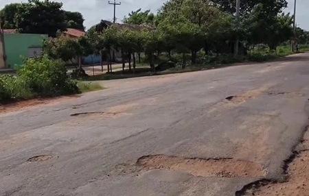 Prefeita Dinair tem agenda intensa de visitas a obras em Timon