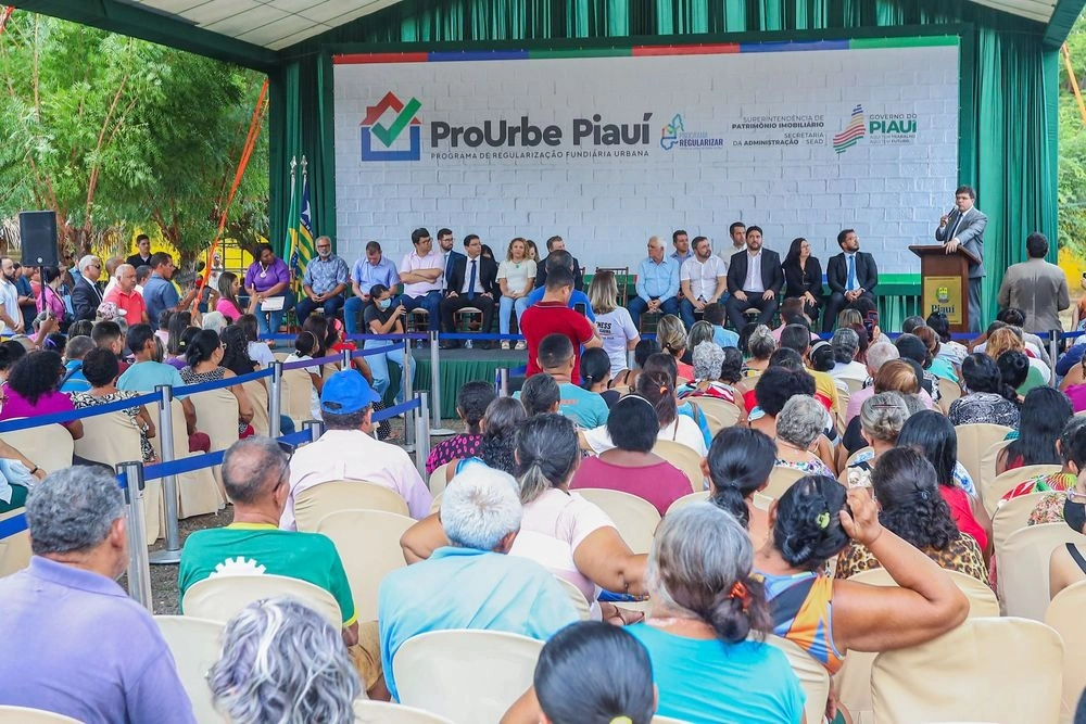 Programa de Regularização Fundiária Urbana conclui processo de 10 mil imóveis