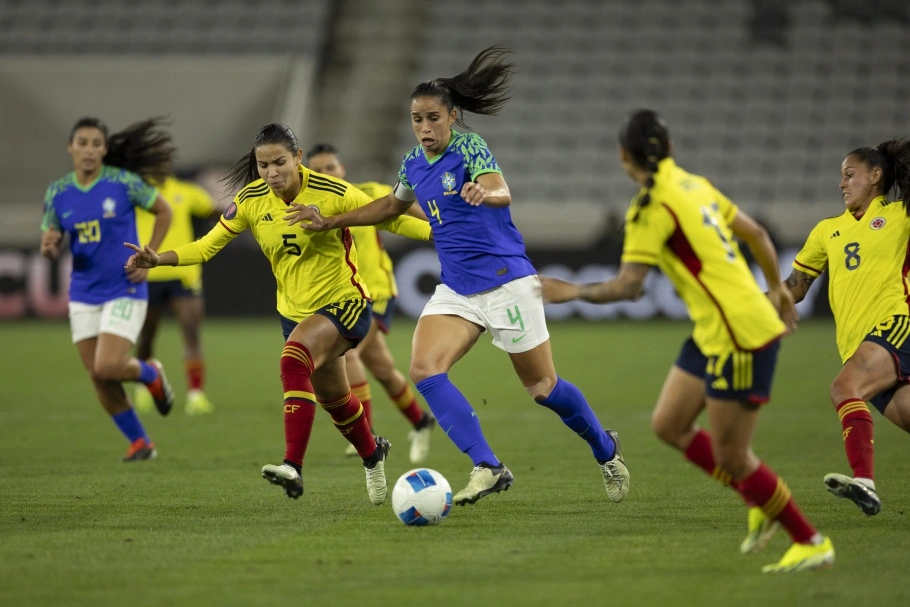 Rafaelle avança na partida contra a Colômbia