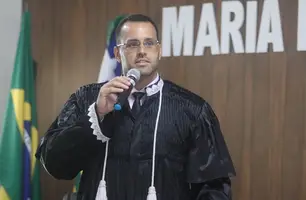 Silvio Valois da Cruz Júnior, juiz titular da Comarca de Monsenhor Gil (Foto: Mikeias di Mattos | Conecta Piauí)