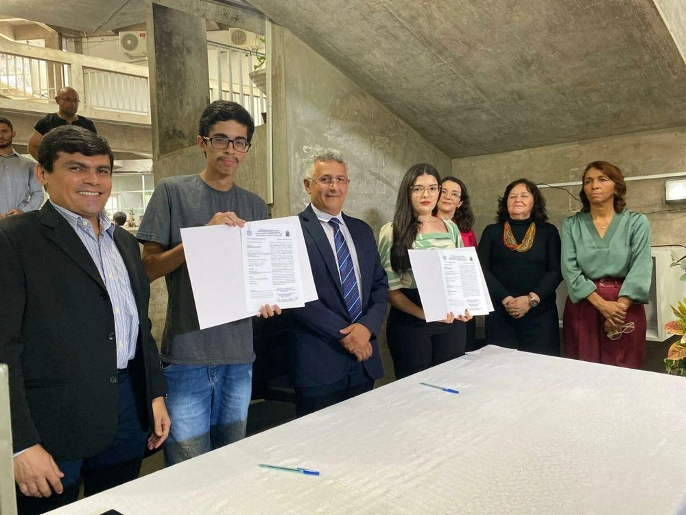 Tomam posse os novos docentes e técnicos aprovados em concurso da Uespi