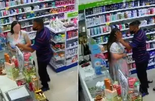 Bandido enxuga lágrimas de vítima durante assalto a farmácia (Foto: Reprodução)