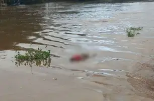 Barqueiro encontra corpo de homem nas águas do rio Parnaíba em União (Foto: Reprodução)