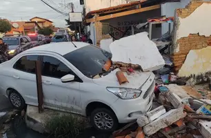 Carro desgovernado invade reforço escolar e deixa três crianças feridas em Teresina (Foto: Conecta Piauí)