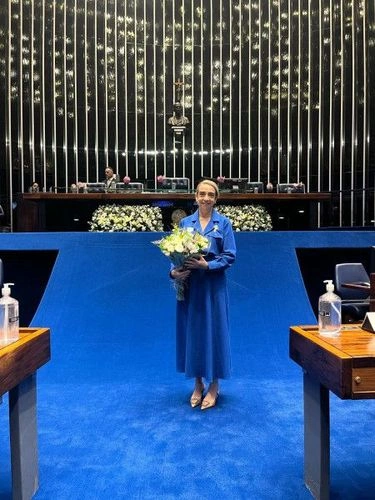 Delegada Eugênia Villa recebe homenagem no Senado Federal