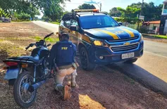 Motocicleta roubada em Demerval Lobão é recuperada pela PRF em Altos