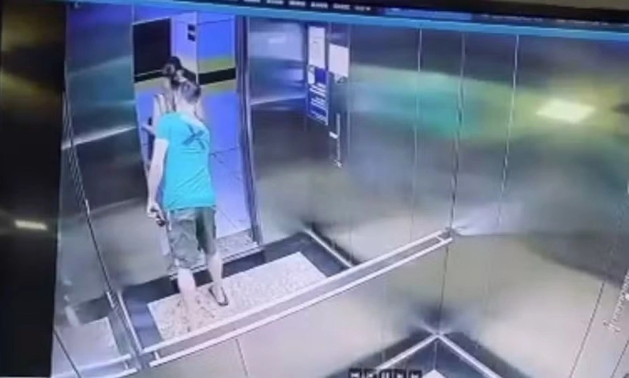Mulher tem partes íntimas tocadas ao sair de elevador e denuncia crime em Fortaleza