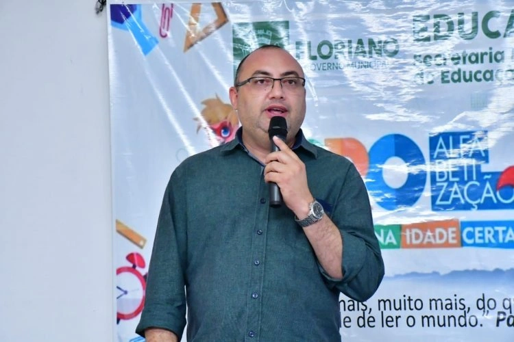 Nylfrânyo Ferreira Santos, secretário municipal de Educação de Floriano-PI