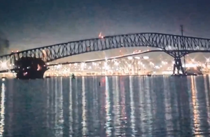 Ponte desaba (Foto: Reprodução)