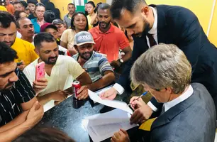 Prefeito de Dom Expedito Lopes é empossado após ter mandato cassado pelo TSE (Foto: Reprodução)